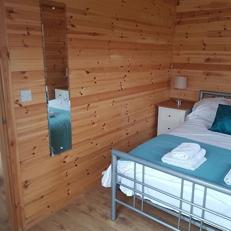Acorn Camping And Caravan Park Ллантуит Мейджор Экстерьер фото